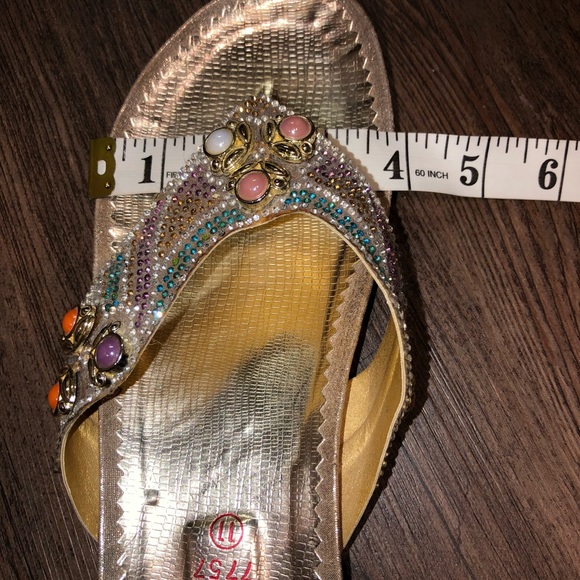Set of 2 Flip Flops (1 gold, 1 silver); see photos for measurements - Picture 14 of 15